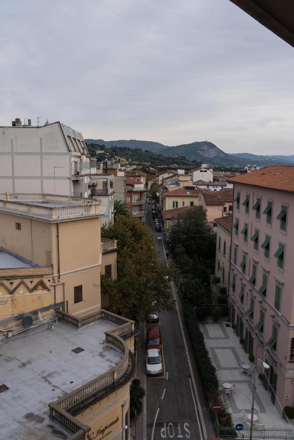 New Central Apartment & Rooms Montecatini Terme Exteriör bild